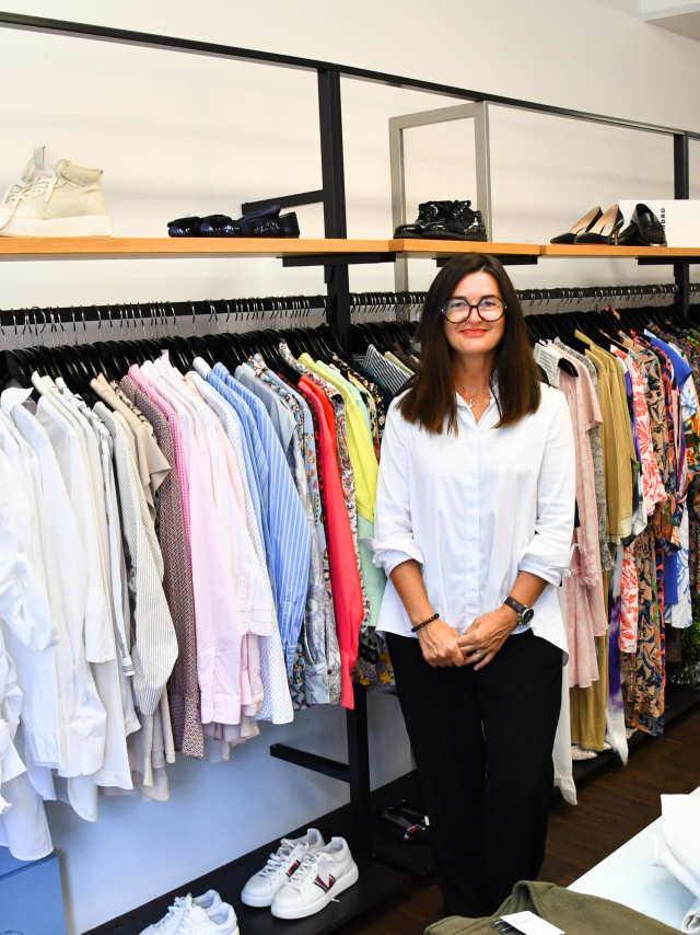 Nomol First- & Secondhand Boutique - Fashion with heart and sustainability Nomol First- & Secondhand Boutique - Fashion with heart and sustainability
